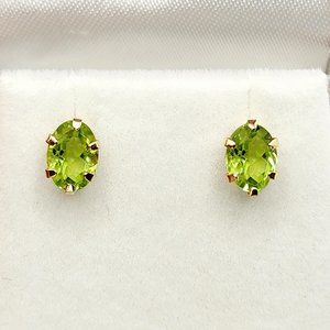 10K Yellow Gold Peridot 7x5mm Stud Earrings
